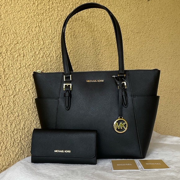 Michael Kors Handbags - NWT 2 PCS SET Michael Kors Tote & Trifold Wallet